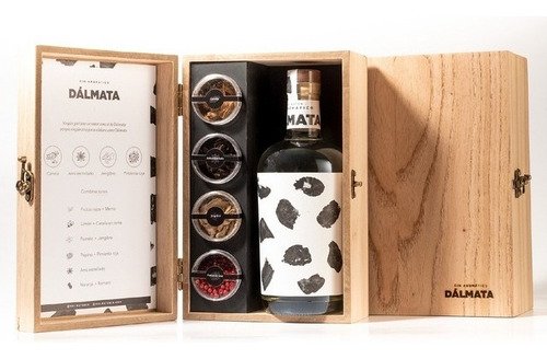 Gin Dalmata Clásico Small Batch 700 Ml Flores Enebro Laurel Cítricos